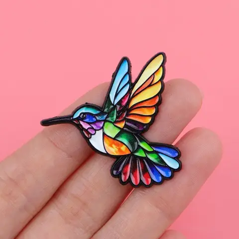 Colorful Hummingbird Alloy Brooch Backpack Clothing Hat Decoration Retro Exquisite Fashion Lapel Badges Jewelry Gift for Friends