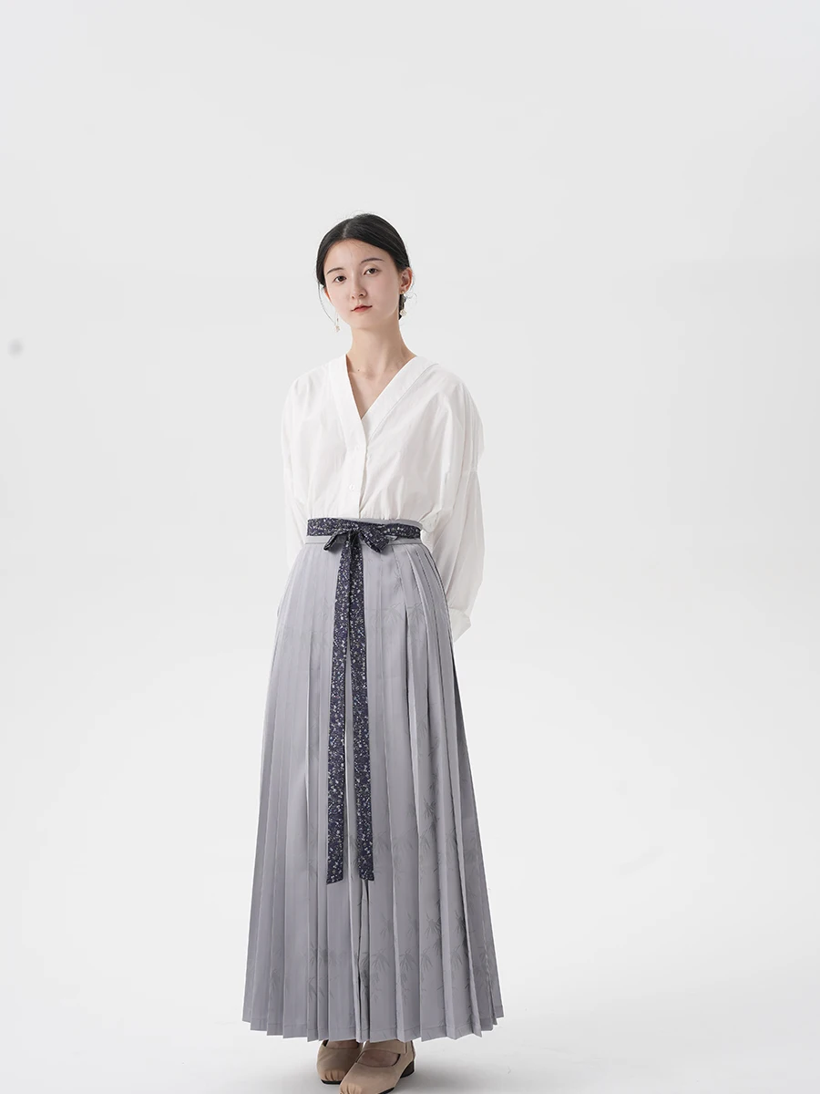 

Daily Hanfu irt Bamboo Le Pleated Skirt White Han Su Commuter Women's Sle by Meiijing Autumn 2023 Ladies Premium
