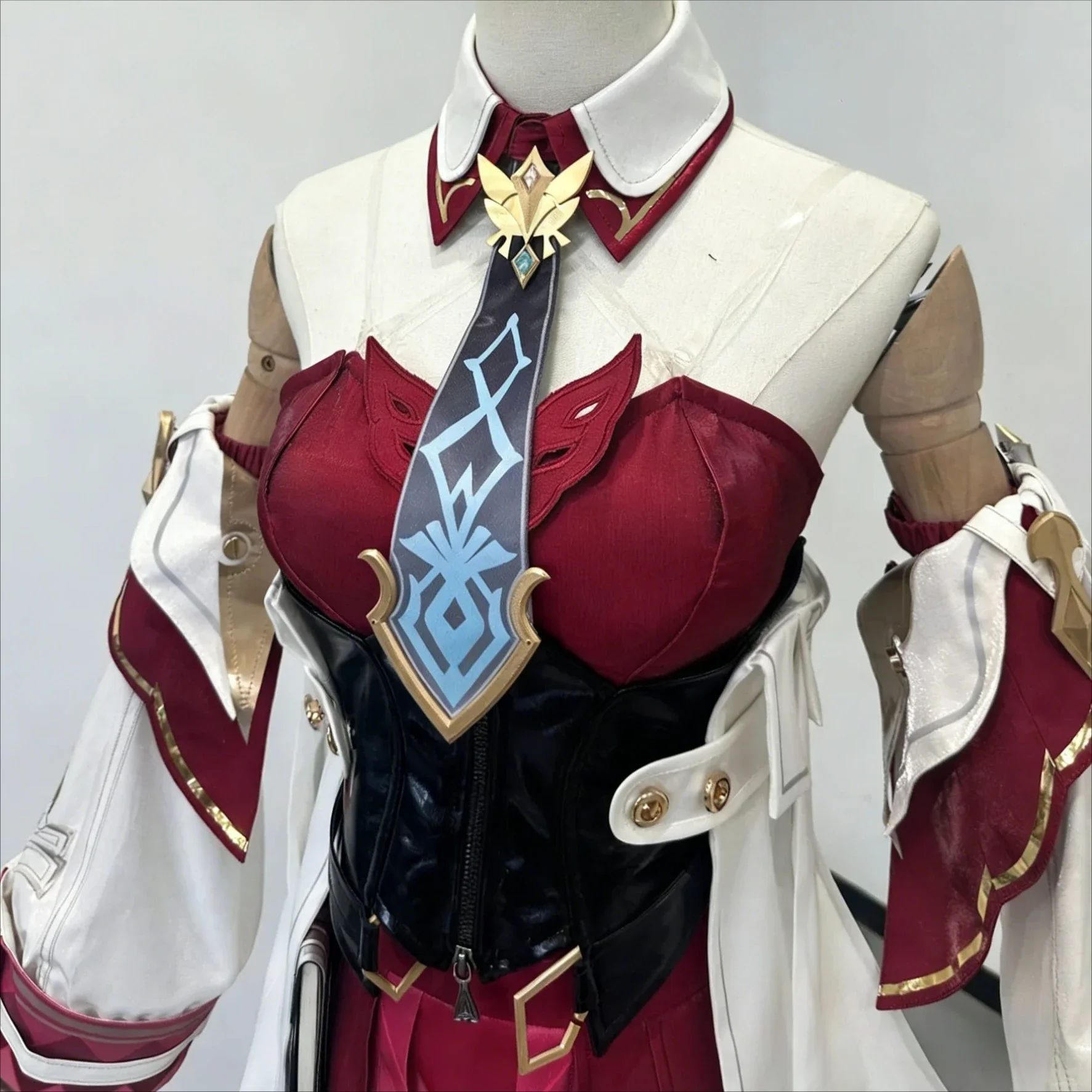 

Linnea Cosplay Genshin Impact Game Cosplay Linnea Cosplay Costume Halloween Carnival Women New Lolita Dress Wig Prop Accessorie