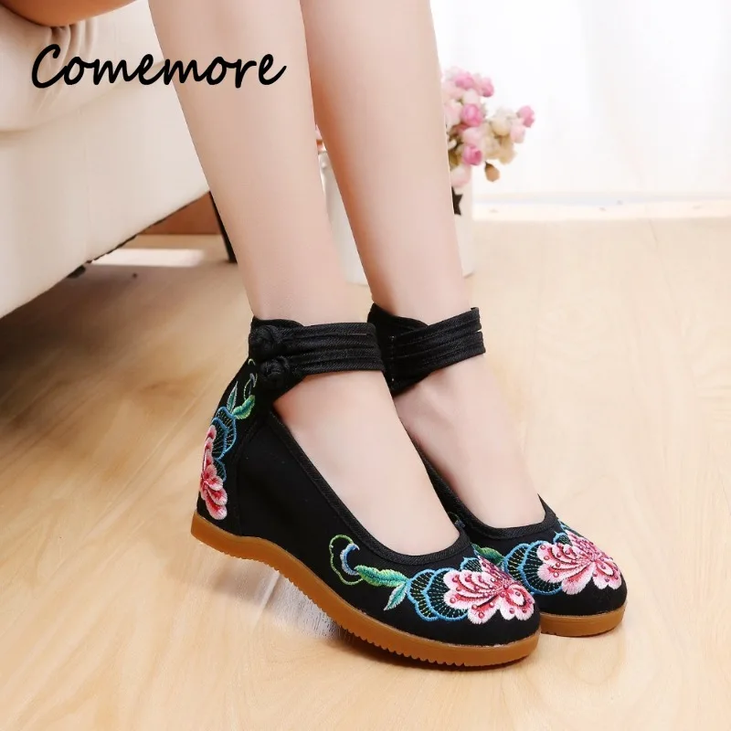 Comemore Flower Embroidered Ankle Strap Ladies Cotton Pumps Women\'s Wedged Canvas Chinese Shoes 7cm Hidden High Heel Platforms