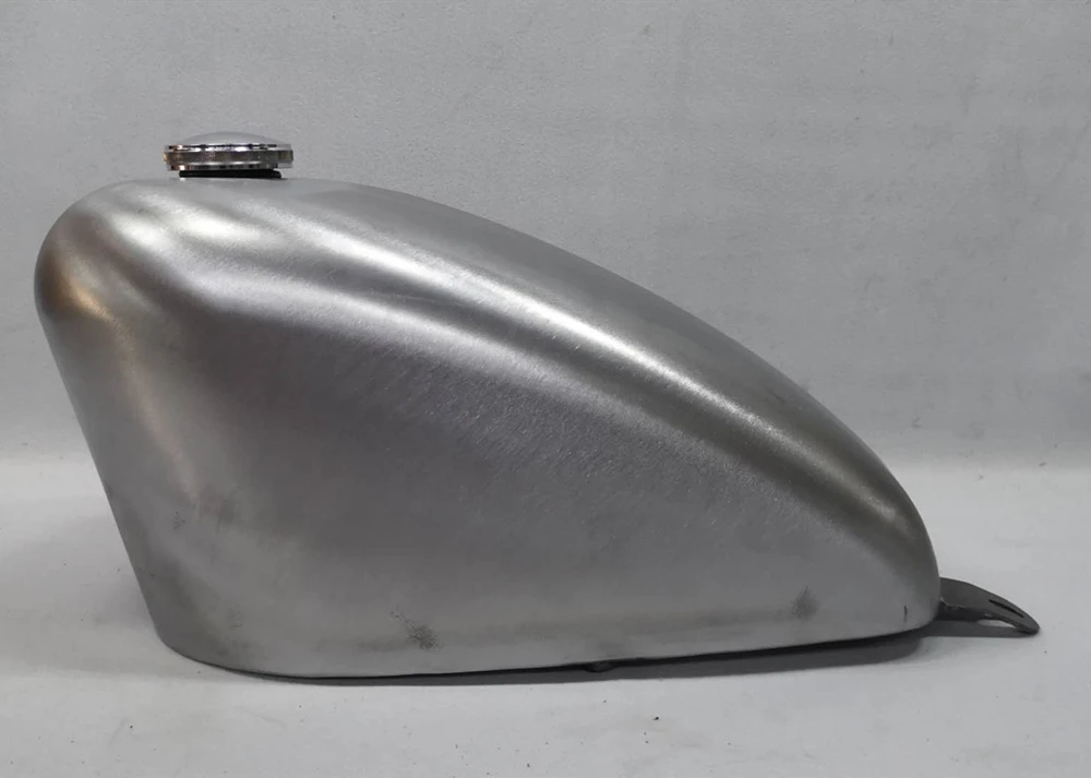 Motorcycle Petrol Gas 10 L Fuel Tank Modified Gasoline Oil Can W/ Cap For Yamaha XV750 1988-1998