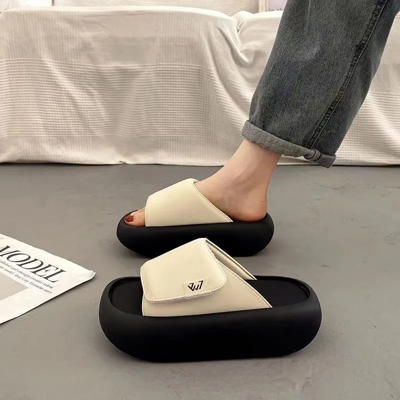 صافي الأحمر الفرنسية صنادل أرضية الإناث الصيف ملابس خارجية مع تنورة 2025 تصميم جديد متخصص الشعور الخروج على أحذية الشاطئ #2