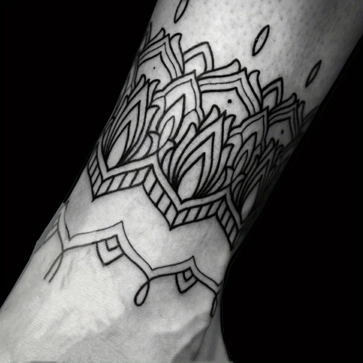 1 Sheet Personality Foot Ring Anklet Tattoo Sticker Waterproof Lasting Temporary Tattoo Party