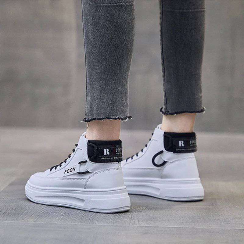 Womens White Sneakers Fashion Designer Casual Sports Running Shoes Woman High Sneaker Trainers Vulcanized Athletic Shoe Footwear