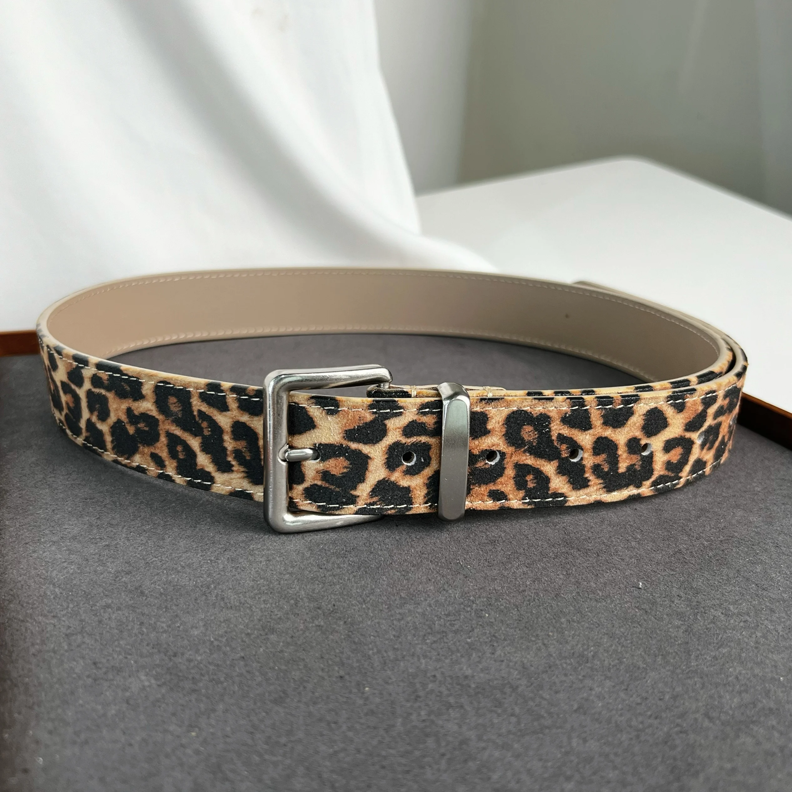 2024 كلاسيكي ليوبارد طباعة متجمد الجلد المدبوغ الجلد الحقيقي Ceinture صب فام لوكس تصميم الخريف قميص فستان حزام خصر من الجلد الحقيقي