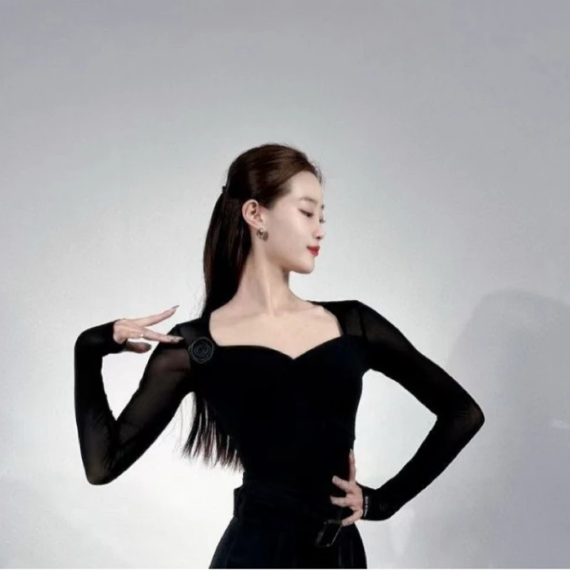 Nuova maglietta a maniche lunghe da ballo latino per donna Elegante top da ballo moderno Slim-Fit, silhouette lusinghiera Elegante abbigliamento da pratica