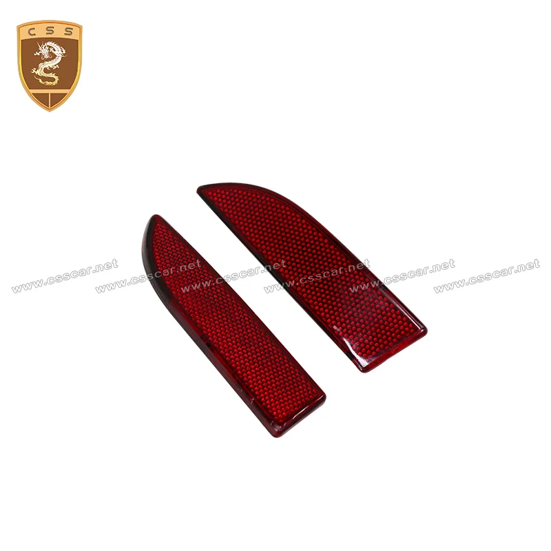 

Red 2pcs Rear Bumper Reflector for Aston Martin RP VT DB11 2016 OEM Automotive Exterior Decoration 4G43-13A55-BA\4G43-13A56-BA