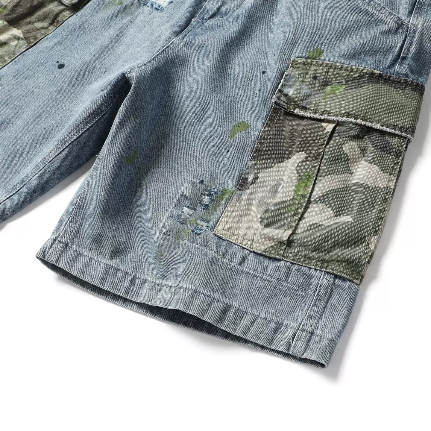Japanese Retro Heavyweight Destroyed Patchwork Splatter Paint Camouflage Denim Cargo Pants for Men - Multi-Pocket Knee-Length