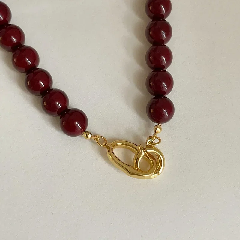 Minar – collier de perles en pierre naturelle d'agate rouge foncé française pour femmes, chaîne plaquée or, Double fermoir à bascule, ras de cou circulaire