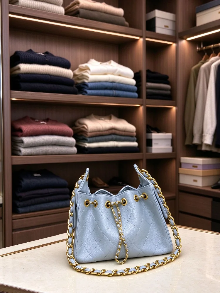 Cool Modern Streetwear Designer Crossbody Bags For Women Trendy Top Handle Handbag Convertible Single Shoulder Strap Multi Compartment Ladies Handbag Fashion Purse For Street Style Lovers