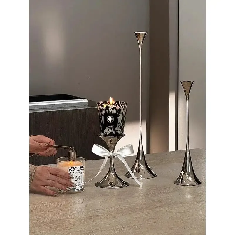 Wrought Iron Silver Droplet Candle Holder Decoration Items Home Livingroom Table Candlelight Dinner Metal Candlestick Ornaments