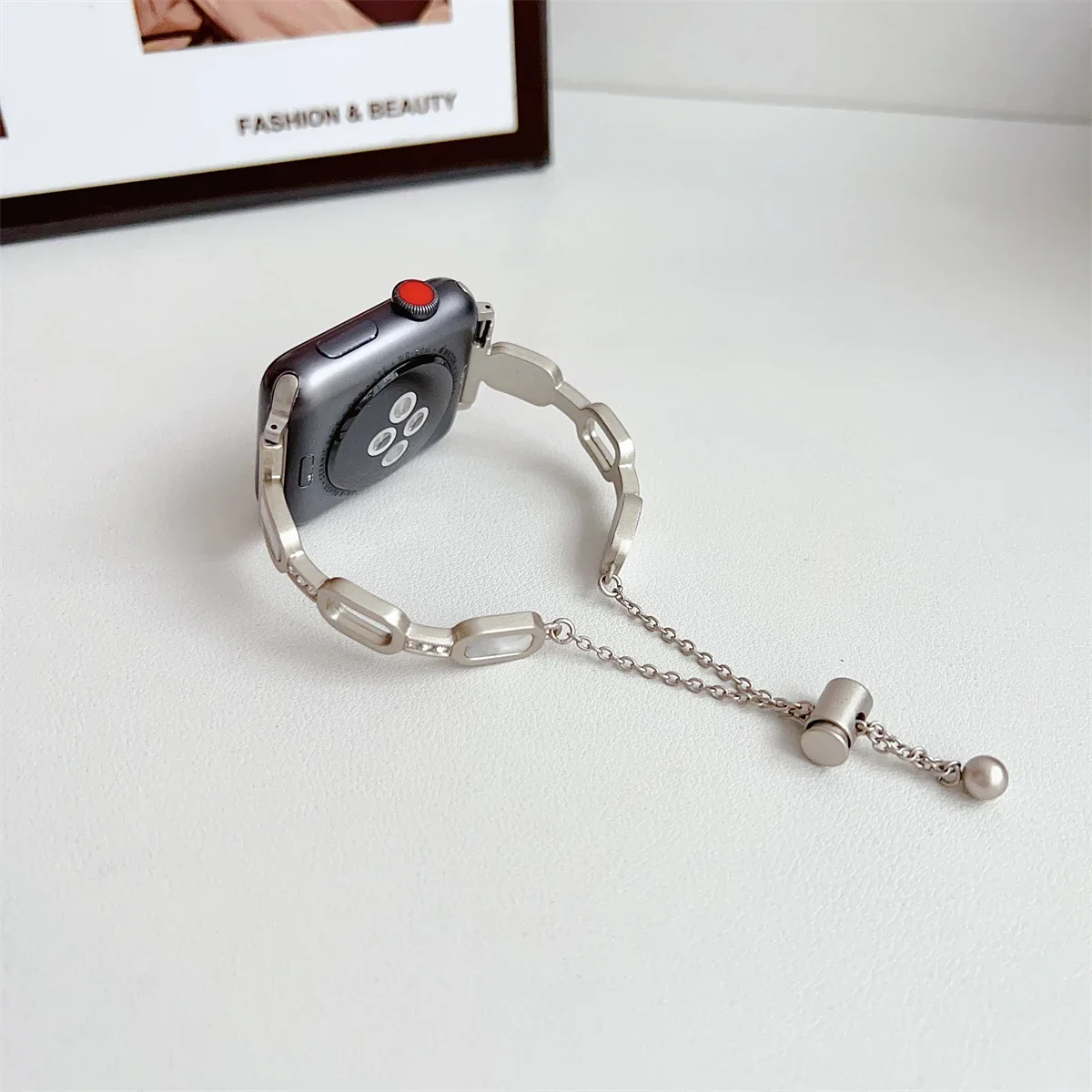 Cinturino per iWatch 42/44/45/46/49mm 38/40/41mm Cinturino per orologio in metallo alla moda per serie Watch Ultra2 Series 10/9/8/7/6/5/4/3/2/1_voghion.com