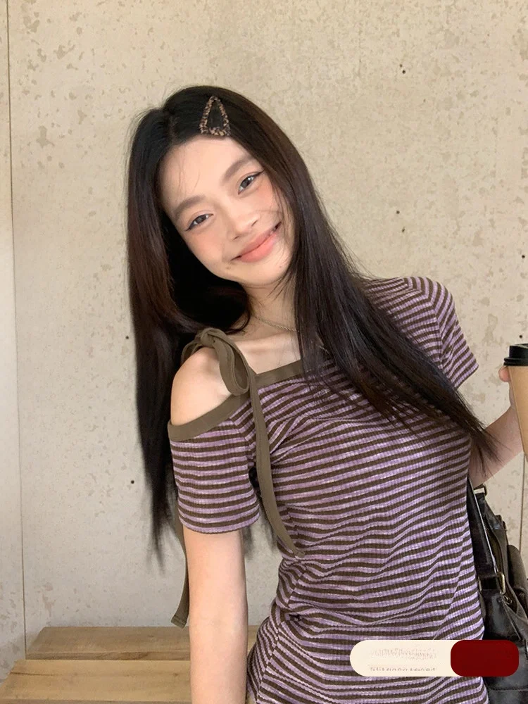 

Purple Striped Asymmetrical oulder ort Sve T-irt Women's Slim Fit Korean Sle Summer Unique Design Spicy Top