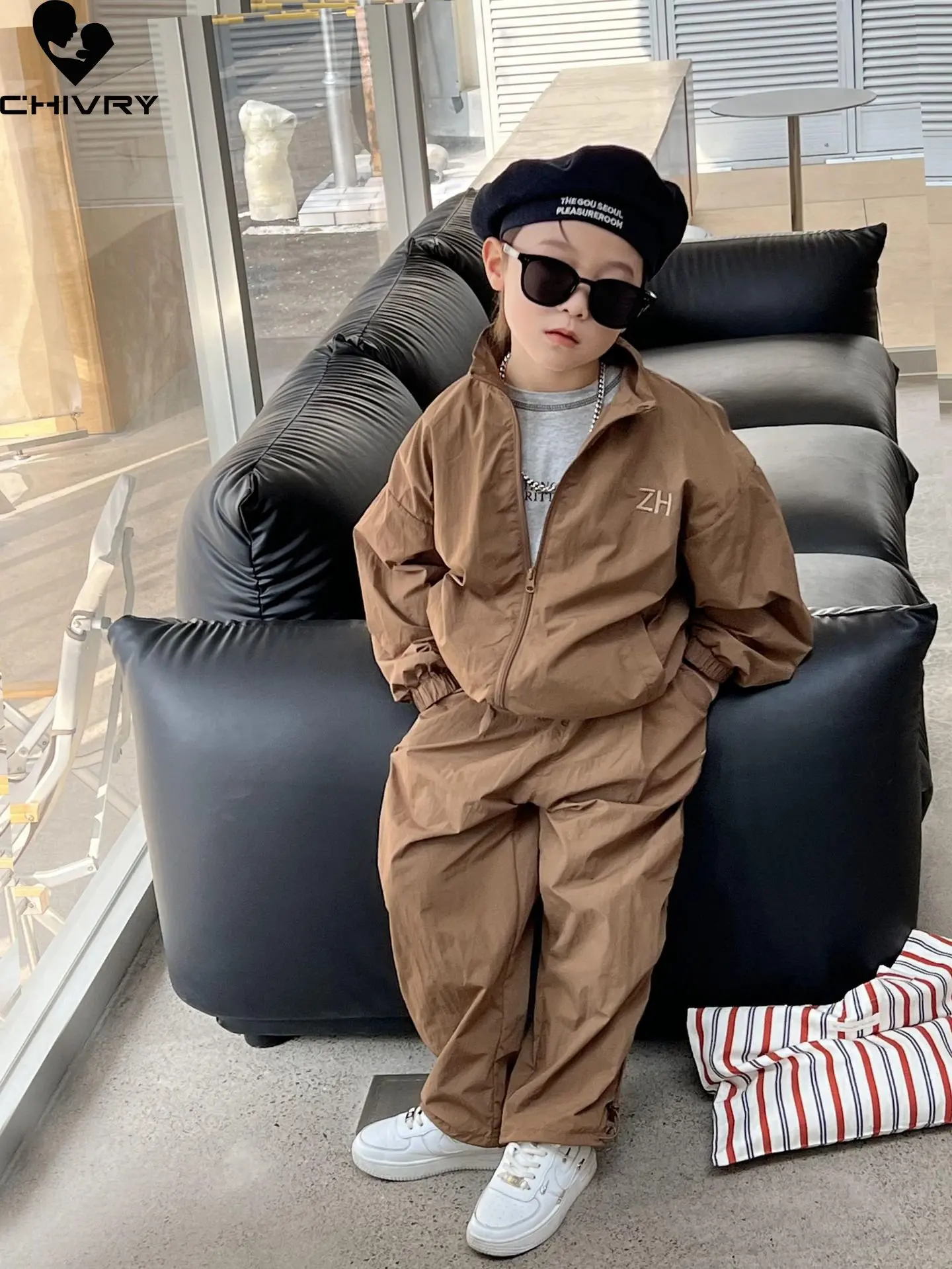 Set Pakaian Fashion Anak-anak Baru 2023 Jaket Ritsleting Solid Kasual Anak Laki-laki Musim Semi Musim Gugur Musim Semi dengan Celana Pakaian Setelan Olahraga Anak-anak