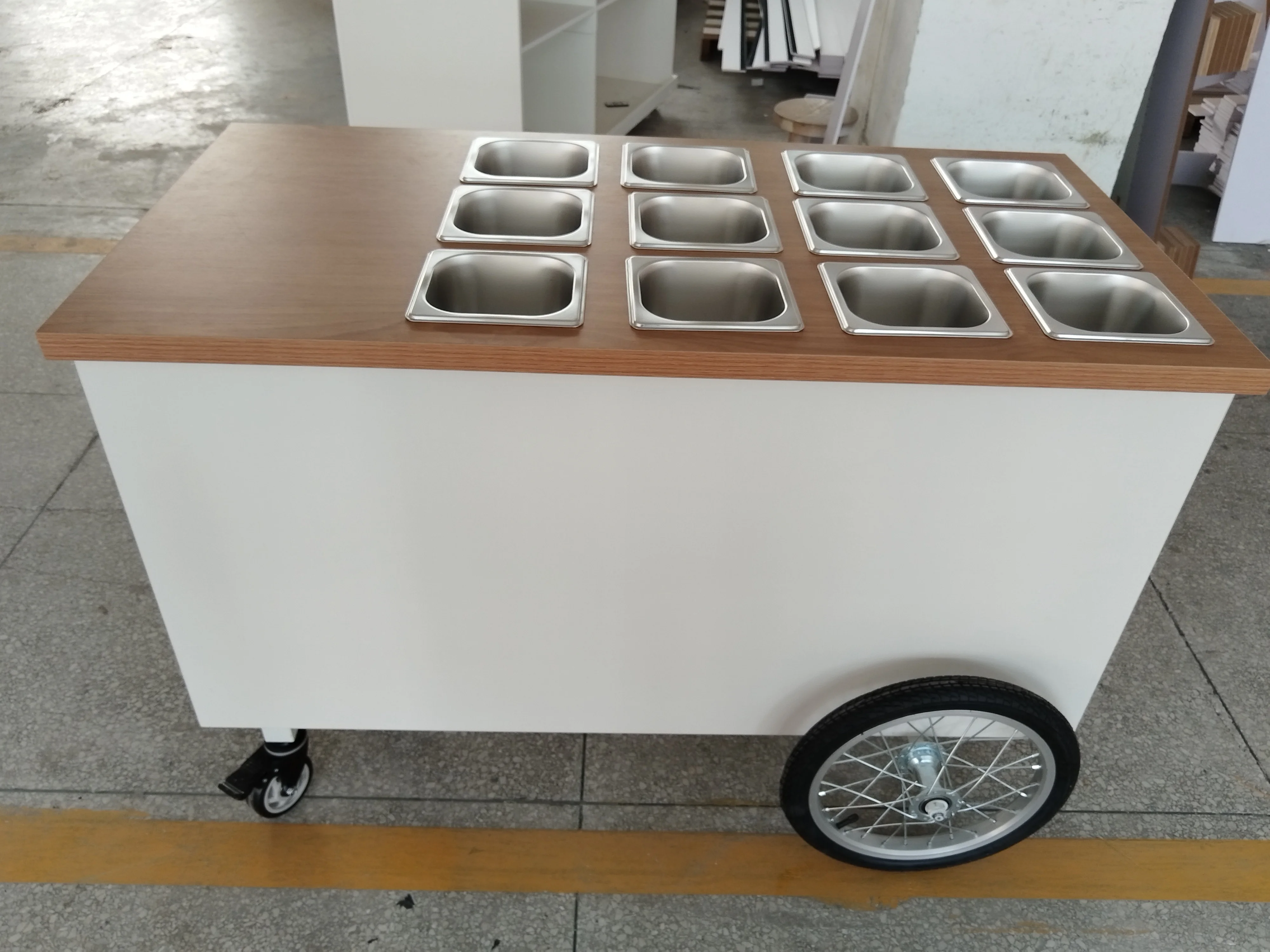

Wood Flower Folding Car Elegant Candy Car Wedding Party and Event Batch Decoration