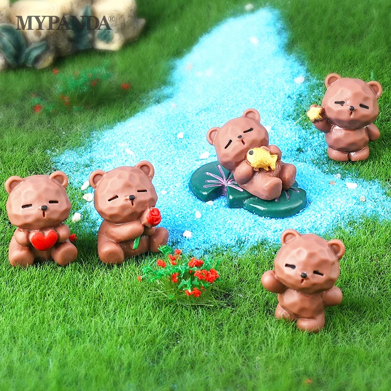 

Cartoon Roses Bear Figurine Micro Landscape Ornaments Dollhouse Miniature Decor Desktop Vehicle Mounted Model Toy DIY Jewelry