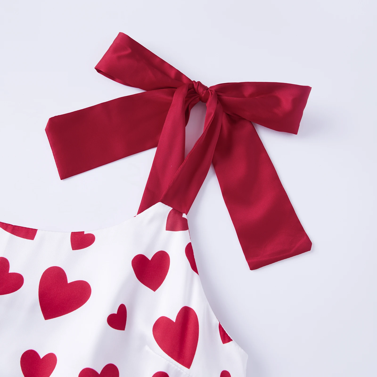 Dames zomer satijn feest hartprint mini-jurk modieuze Valentijnsdag ronde hals mouwloze bont ruches jurken