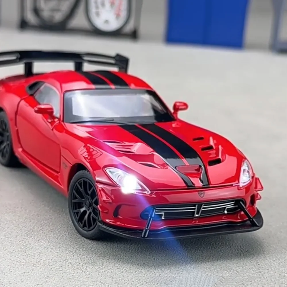 مقياس 1:32 فايبر SRT توماهوك دييكاست نموذج اللعب سبيكة سيارة ضوء الصوت التراجع الأبواب مفتوحة سيارة مصغرة للأطفال هدية