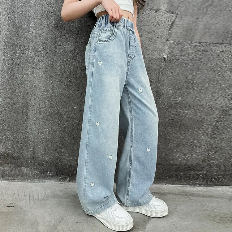 

Girls' Jeans in Summer Girls' Beige Small Heart Wide Leg Pants Stylish Embroidered Peach Heart Thin Pants
