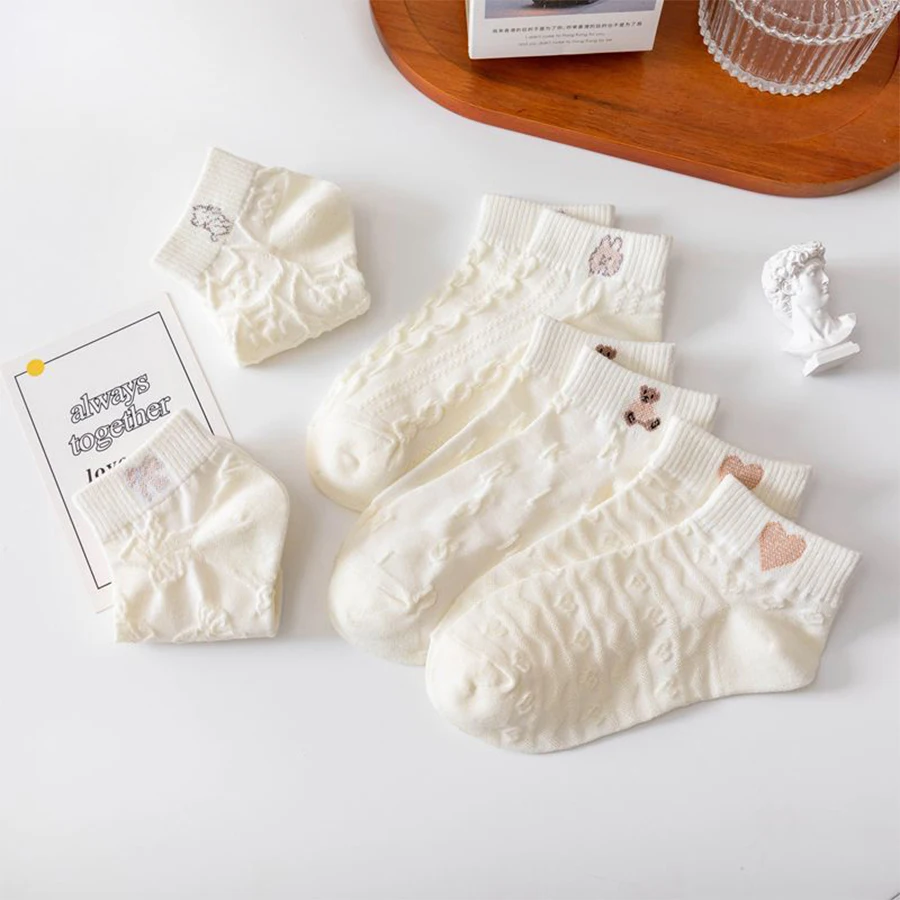 

5 pairs of cute cartoon sweet short socks with cute little bears, all season low cut women's earth short tube socks