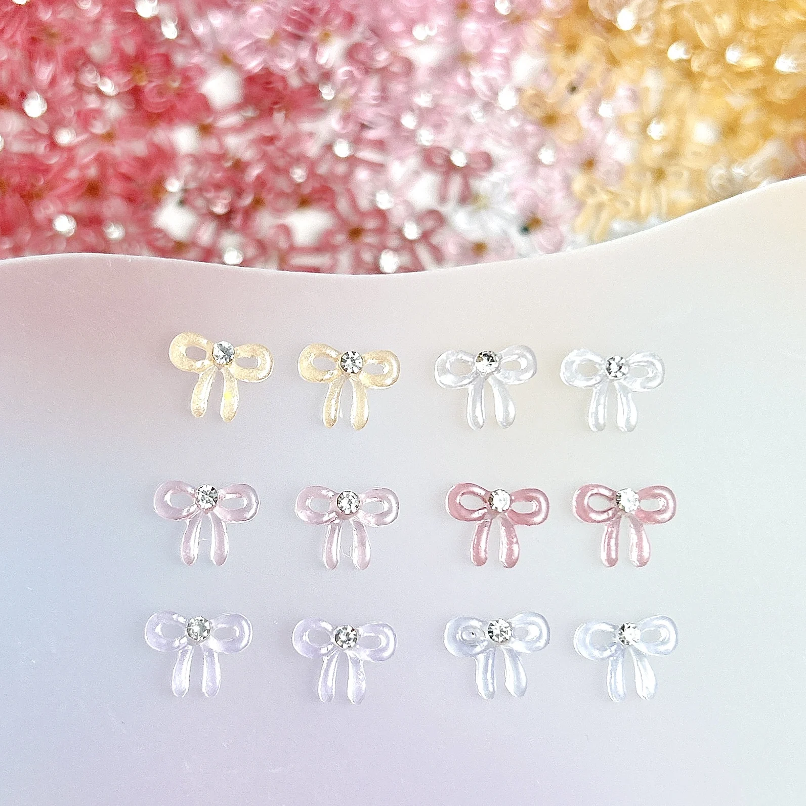 Nœuds minimalistes de couleur unie, breloques pour ongles, gelée translucide, Mini strass incrustés, décorations pour Nail Art, DIY, 50 pièces