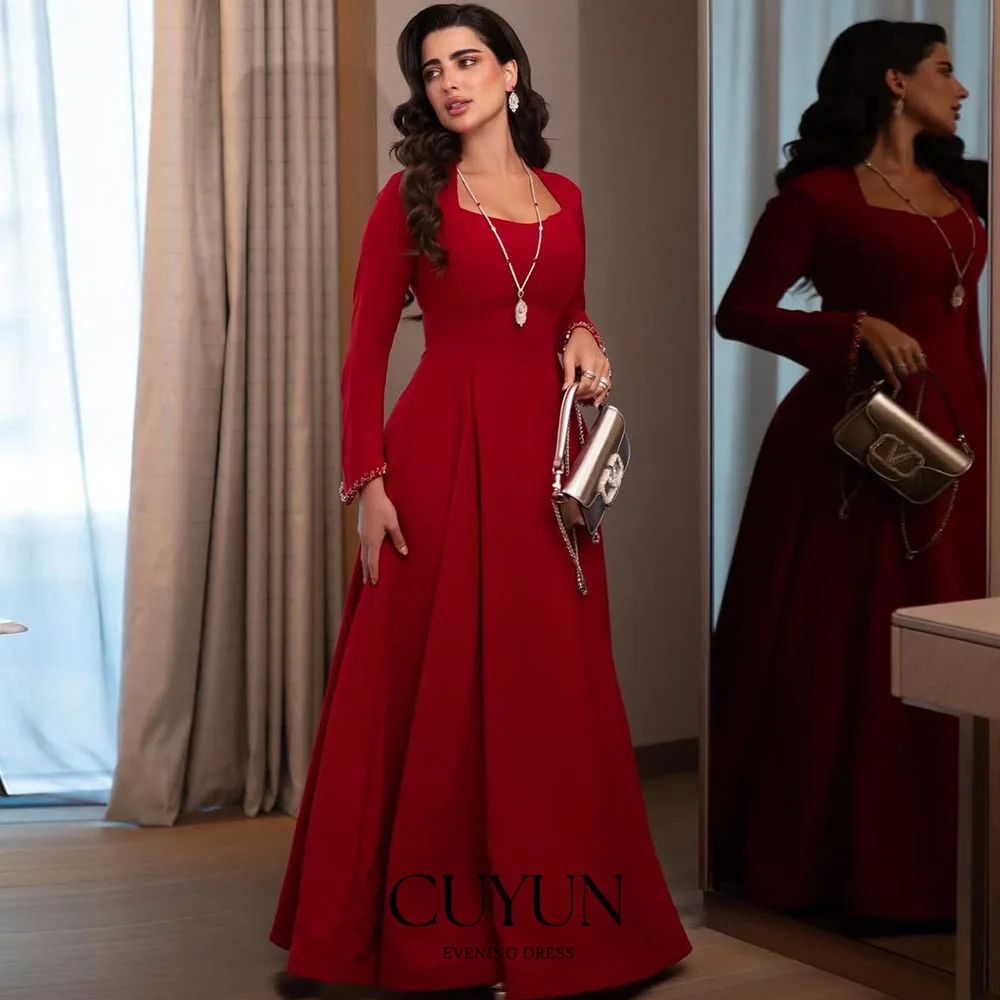 CUYUN Rode vierkante kraag avondjurken op maat gemaakte lange mouwen crêpe a-lijn kralen vloerlengte galajurk voor dames