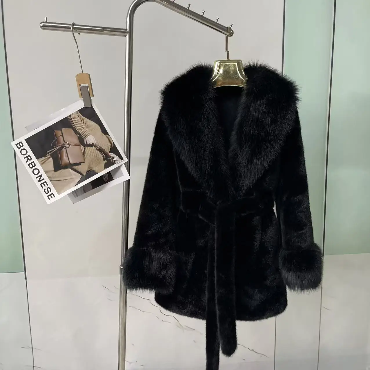 Luxury High Quality New Large Fur Collar Fur Coat Belt Slim Jacket Women Winter Warm Eco-Friendly Mink Fox Fur Coat Premium Tops