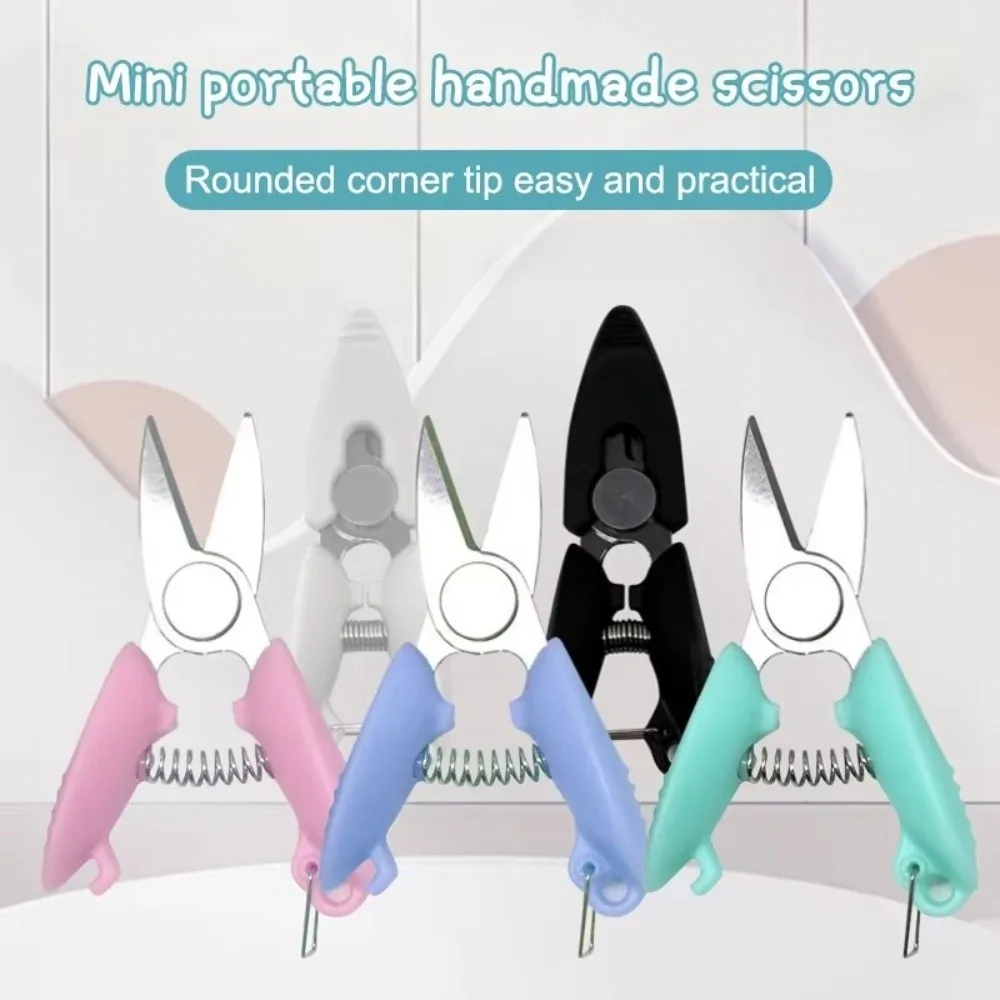Plastic Mini Pocket Scissors Craft Embroidery Thread Needlework Sewing Scissors Paper Cutting Tool Cartoon