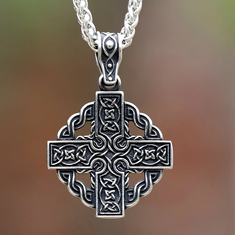 Collar con colgante de nudo celta Vikingo, joyería creativa de acero inoxidable, amuleto de Cruz para regalo, nuevo, 2023, envío gratis