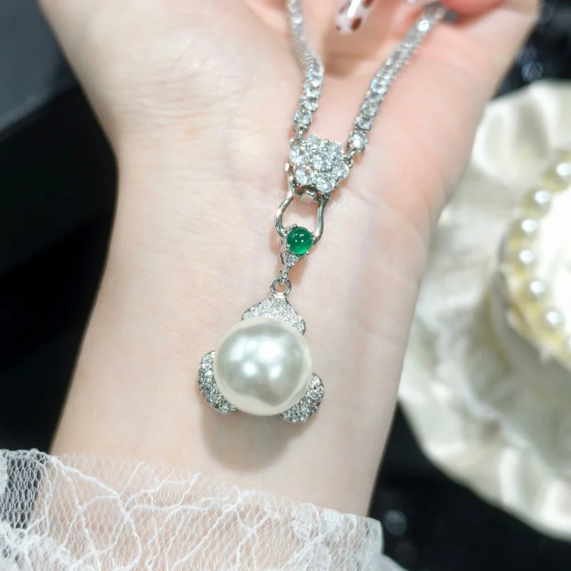 

Natural Agate Chalcedony Shell Beads Comparable to Pearls Full Diamond Flower Open Ring for Women Versatile Pendant Earrings Set