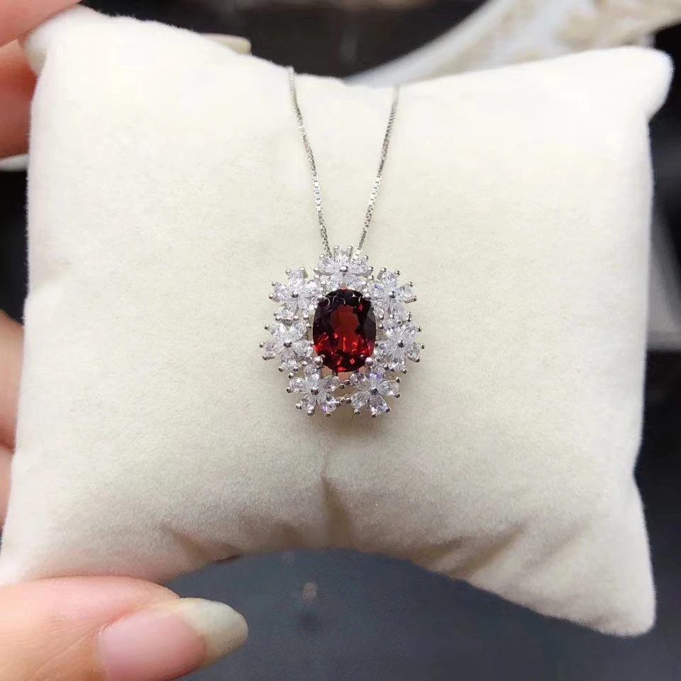 VVS Grade Natural Garnet Necklace Pendant for Daily 6*8mm 1ct Garnet Jewelry Solid 925 Silver Gemstone Jewelry with Gold Plating