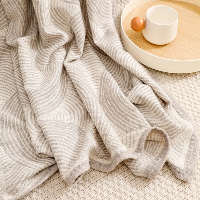 Luxury Circular Arc Printed Thread Blanket 120X150Cm Portable Airplane Blankets for Travel Skin-Friendly Nap Shawl for Office