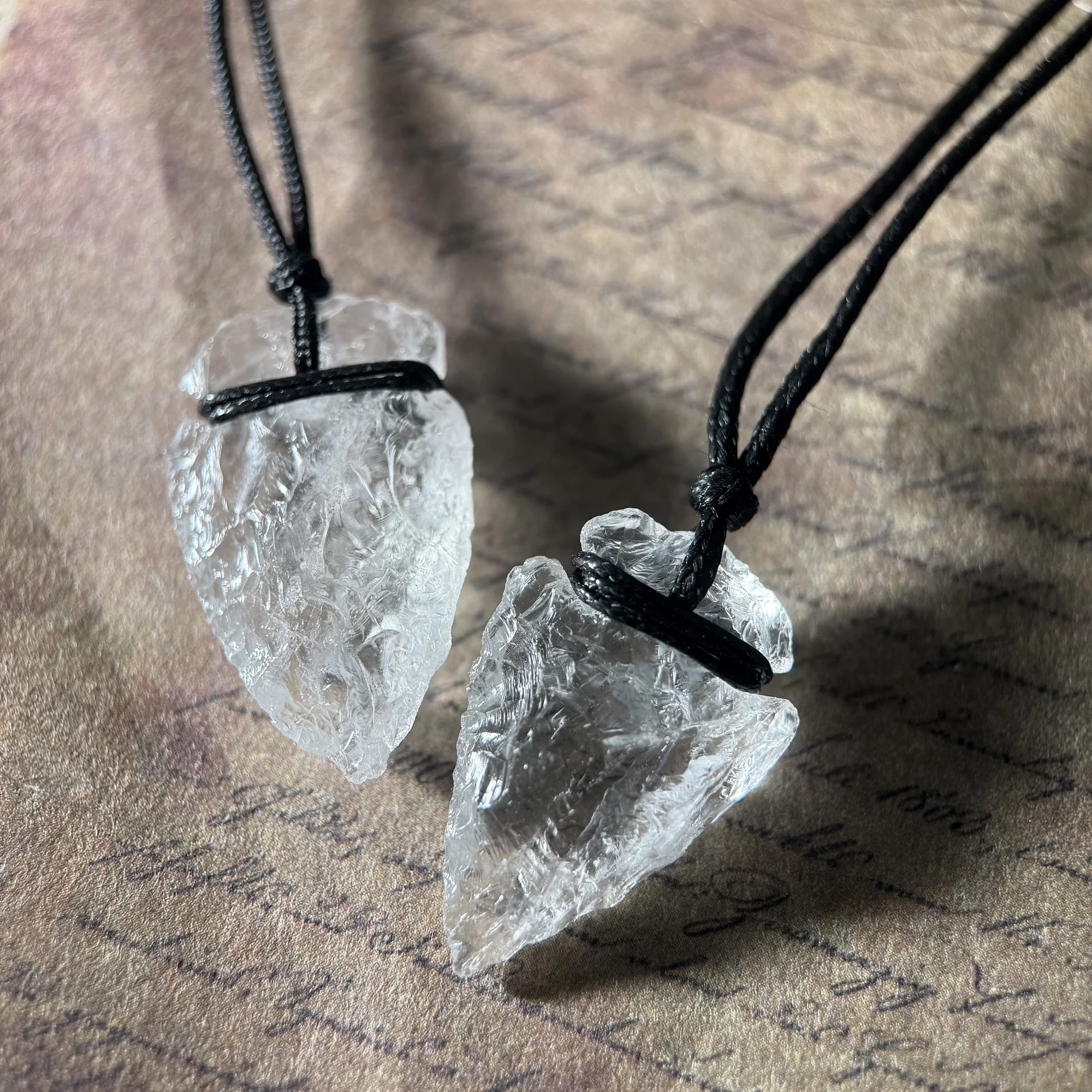 Natural Clear Quartz Arrow‑Head Pendant Necklace Unpolished Raw Crystal Adjustable Black Cord Neckwear Meditation Gift