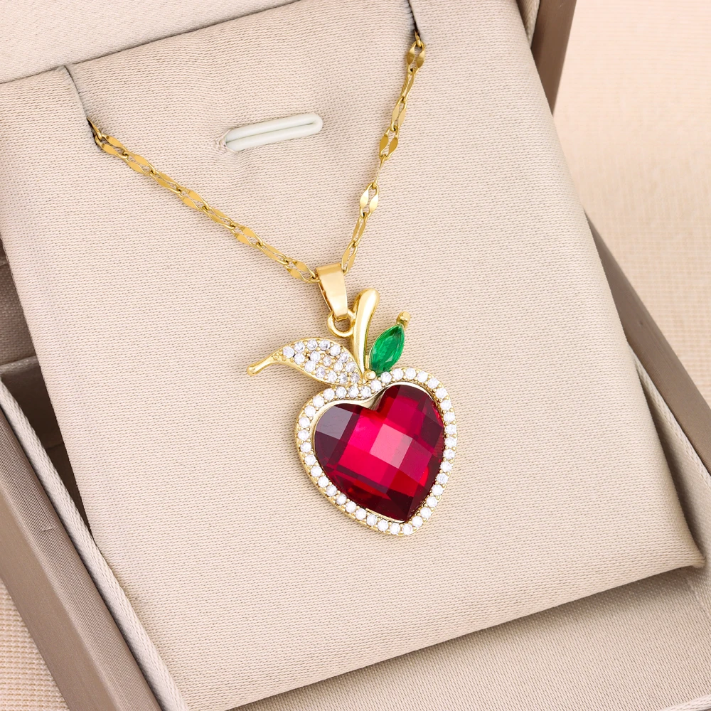 New In Sparkling Sweet Zircon Crystal Heart Apple Pendant Necklaces For Women Trendy Ladies Stainless Steel Neck Chain Jewelry