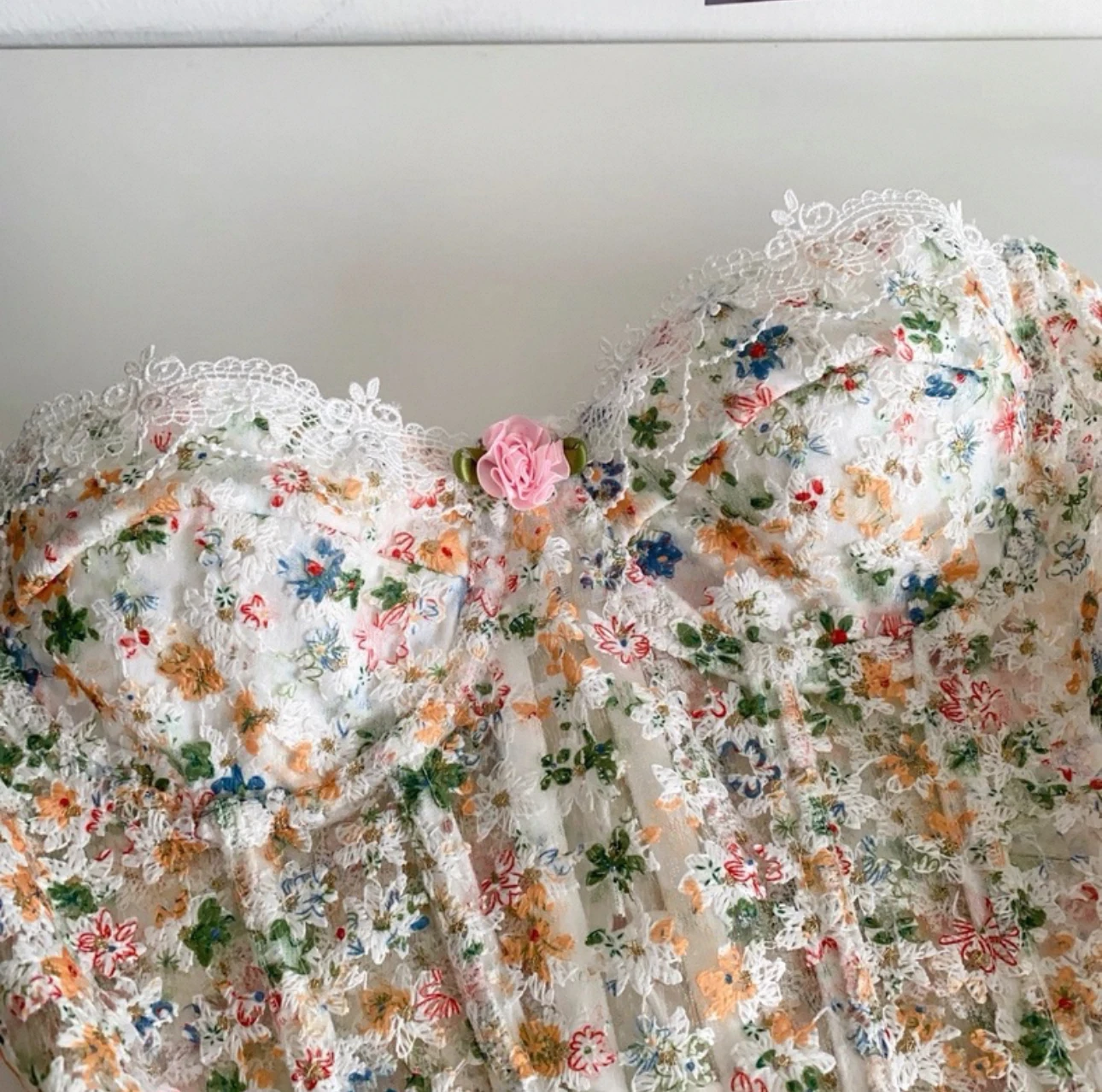 French-style romantic floral lace tube top corset, sweet and cute floral corset, fashionable and elegant party corset.