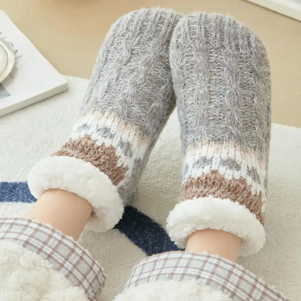 

Knitted Slipper Socks Fluffy Winter Ankle Socks with Grips Non Slip Low Cut Indoor Warm Socks for Home Living Room Bedroom Playr