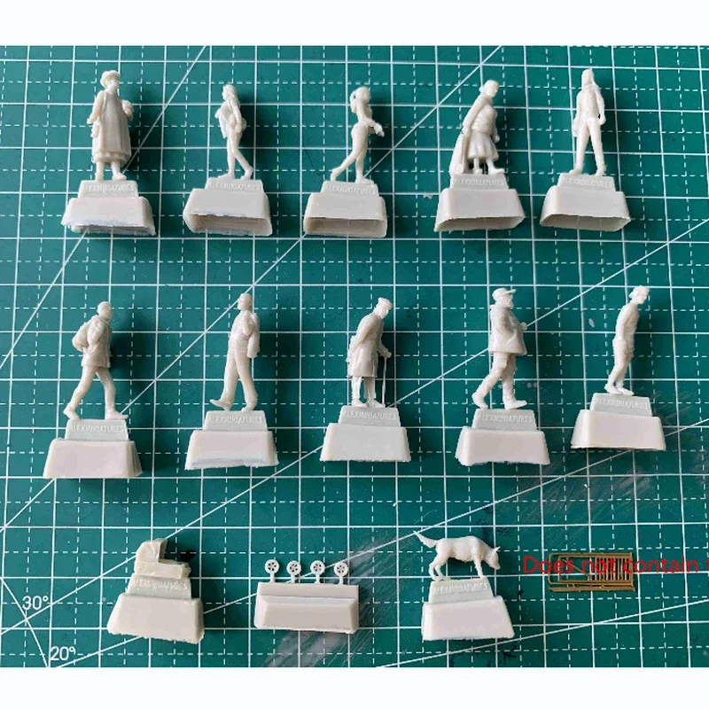 1/72 Scale Resin Figure GK Model, Passes-by Townsfolk, Unassembled and unpainted Garage Kit Miniature Toy