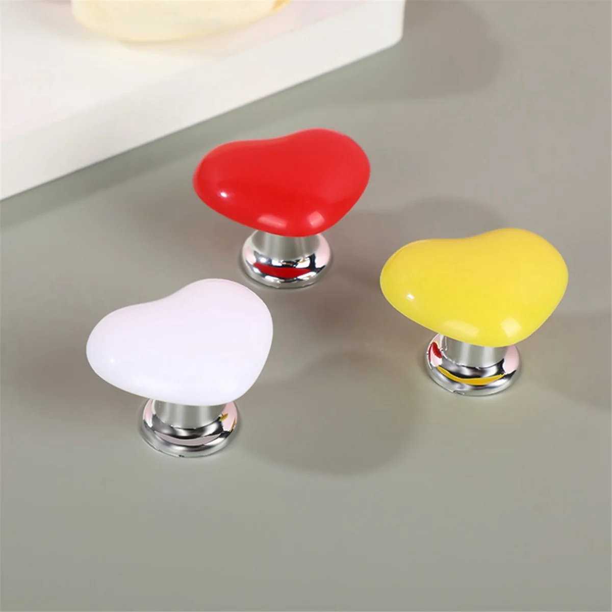 A96Q-Handle Toilet Press Button Heart Shaped Press Tank Push Switch Toilet Bathing Room Decor White