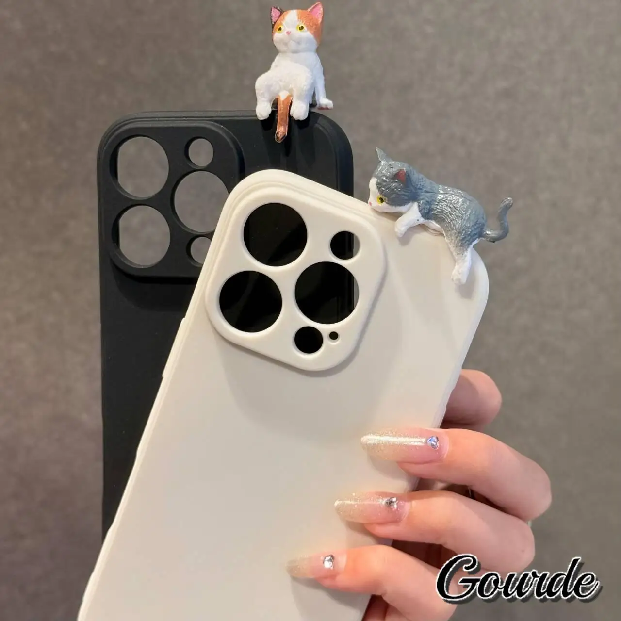 

Gourde Cute Lie Sit 3D Cat Silicone Soft Phone Case for Iphone 16 15 14 12 13 11 Pro 8 Plus X Xr Xs Max Shockproof Back Cover