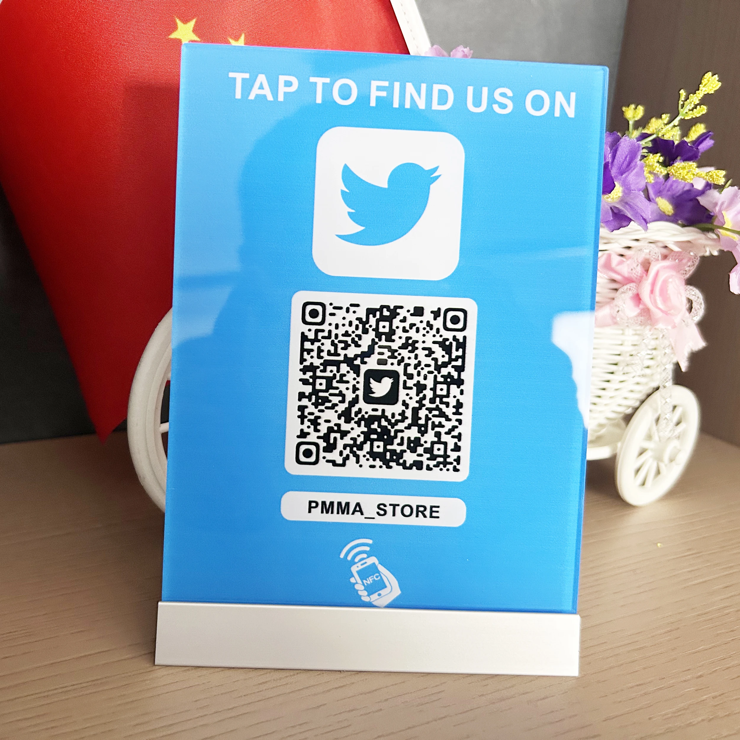 

NFC Induction Acrylic Twitter QR Code Sign Customized Social Media Board