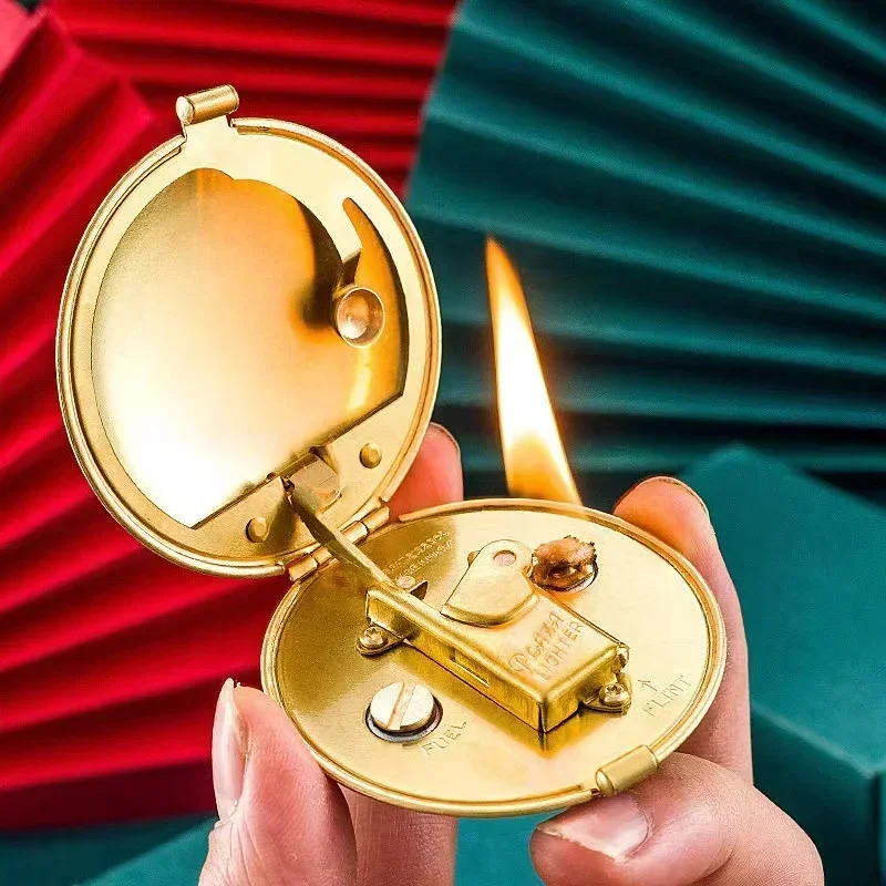 

Creative Lady's Powder Box Kerosene Lighter Handmade Brass Compact Round Semi-Automatic Antique Gas Lighter Collectible Gift