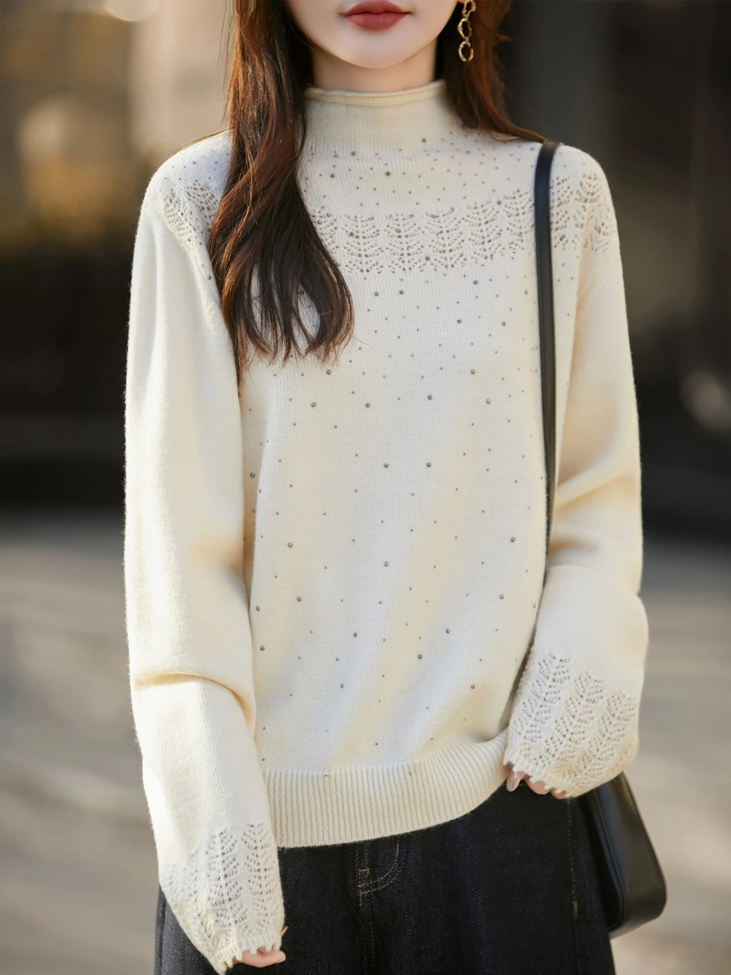 

Ladies Soft Lazy Sle f High Collar Sweater Blue Diamond Decorated Hollow Knitted Top Casual Loose Fit Long Sve Winter...