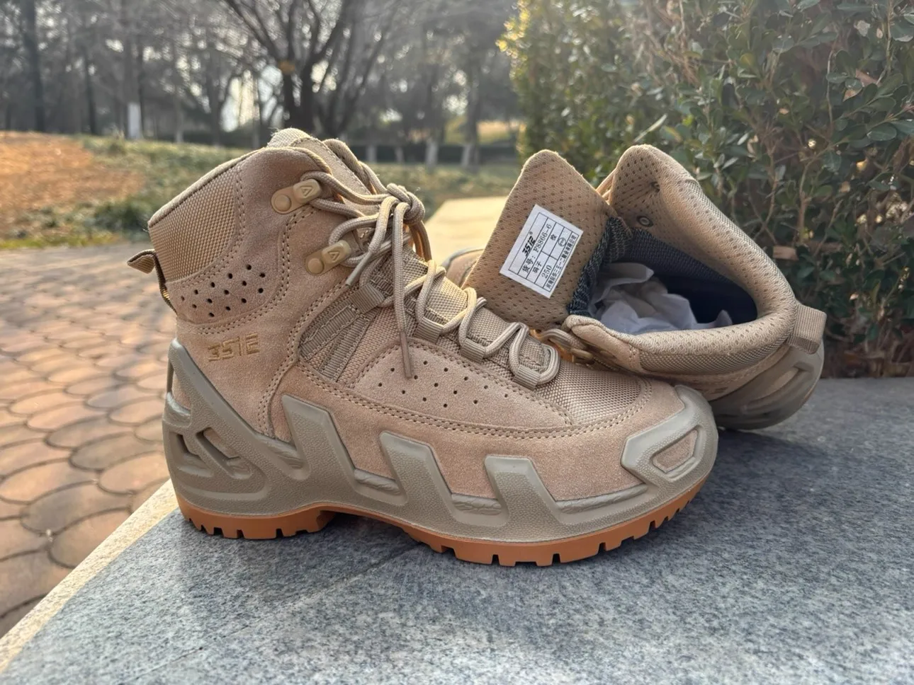 

Men's/Women's Hiking Boots Hiking Outdoor Hunting Shoes Comfortable Mid-Calf Hiking Top-Quality Sports Shoes Sizes 38-45