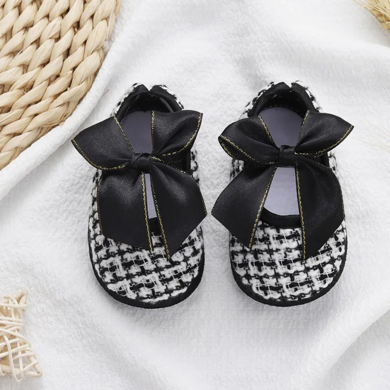 Adorable Korean Style Baby Girl Princess Shoes: Bowknot Soft Sole for Newborns & Infants (0-8 Months)