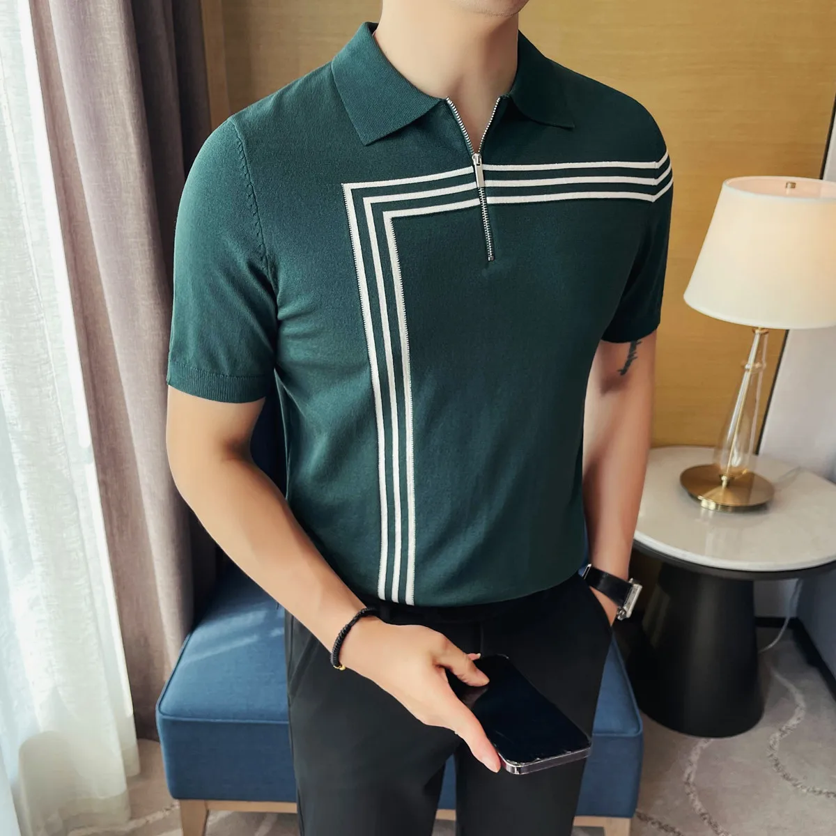

Men's Half-Zip Stretch Shirt: Slim-Fit Comfort, Black/White Contrast Design – Versatile for Casual & Active Wear M-4XL