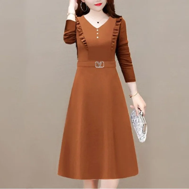 High End 2023 New Spring and Autumn Women's V-Neck Ruffles Button Fashionable Western Style Belly Covering Long Sleeved Dress