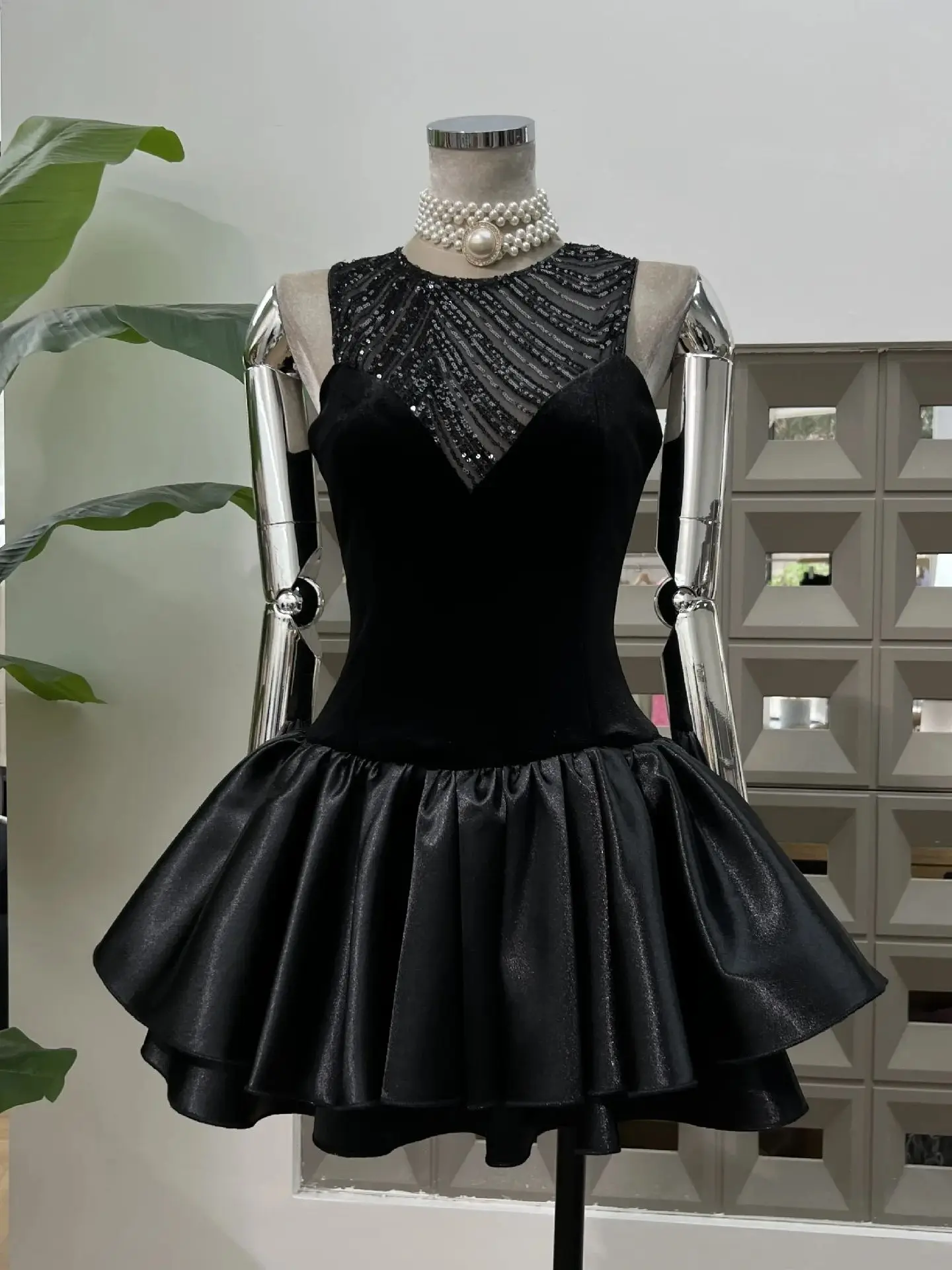 Hiqh جودة الأسود الترتر لامعة البسيطة ألف خط فستان المشاهير حفلة سهرة حفلة موسيقية فستاين سهرة/فساتين الحفلات النادي الليلي مثير فساتين عيد ميلاد