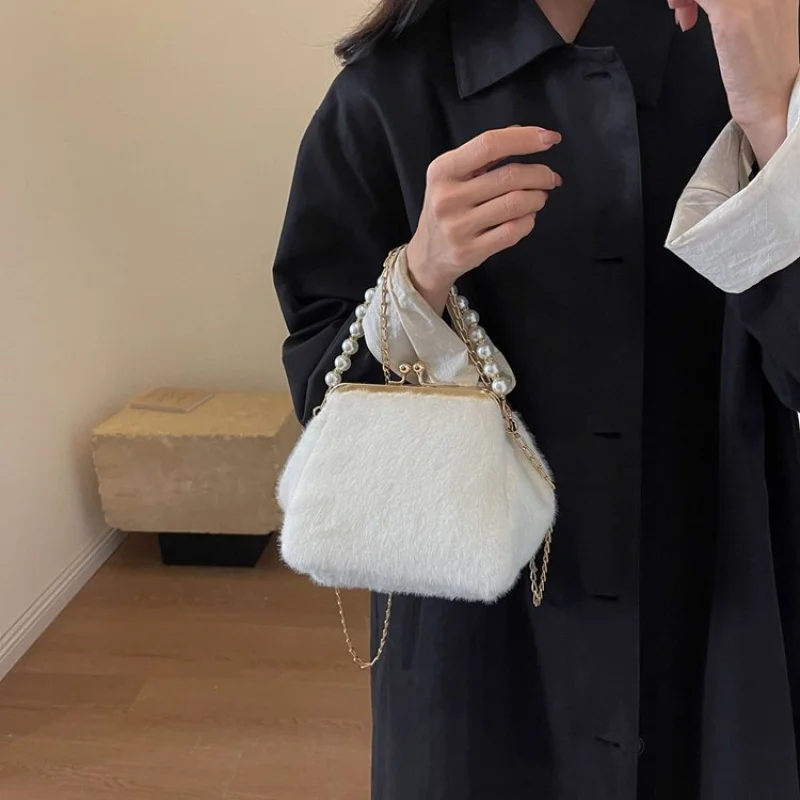 Bolso cruzado de cuero para mujer, bolso pequeño inspirado en diseñador para teléfono y elementos esenciales, minimalista y ligero