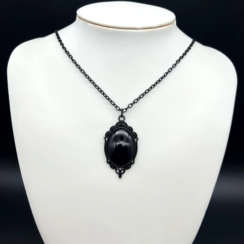 Gothic Vampire Embossed Charm Necklace For Men Women Evil Crystal Fashion Witch Jewelry Gift Mystery Crystal Pendant Choker 2023