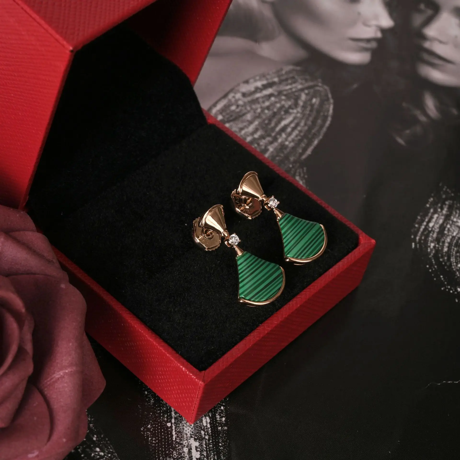

Women's Floral Fan Drop Earrings Rose Gold Plated Vintage Chic Fashion Jewelry Gift for Her - Fish Hook